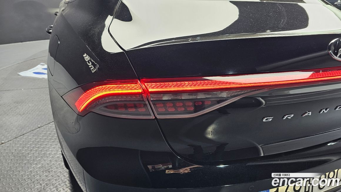 Hyundai Grandeur 2020