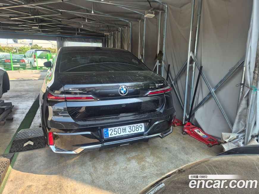 BMW 7-Series 2024