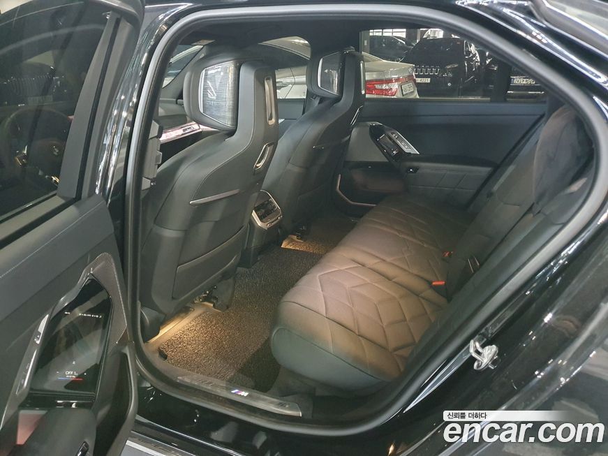 BMW 7-Series 2024