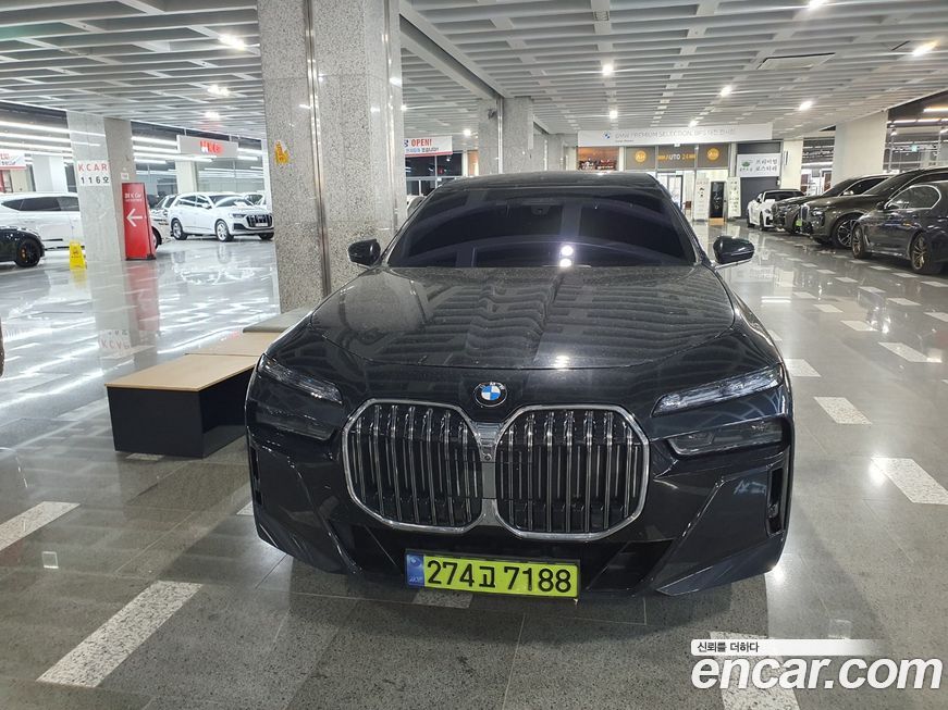 BMW 7-Series 2024