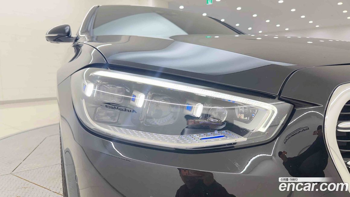 Mercedes-Benz S-Class 2025