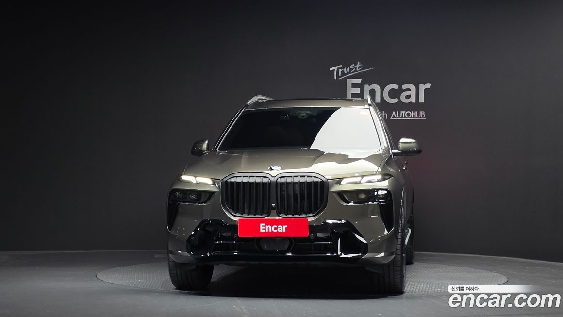BMW X7 2025