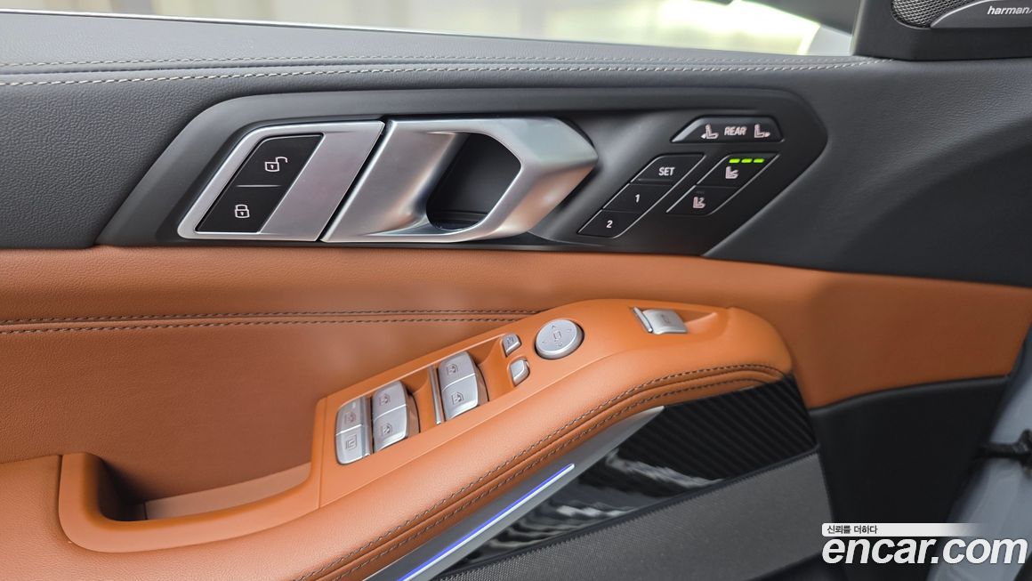 BMW X7 2025