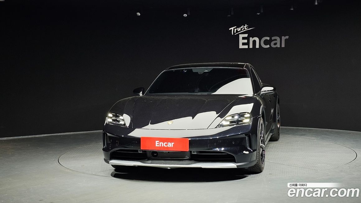 Porsche Taycan 2025