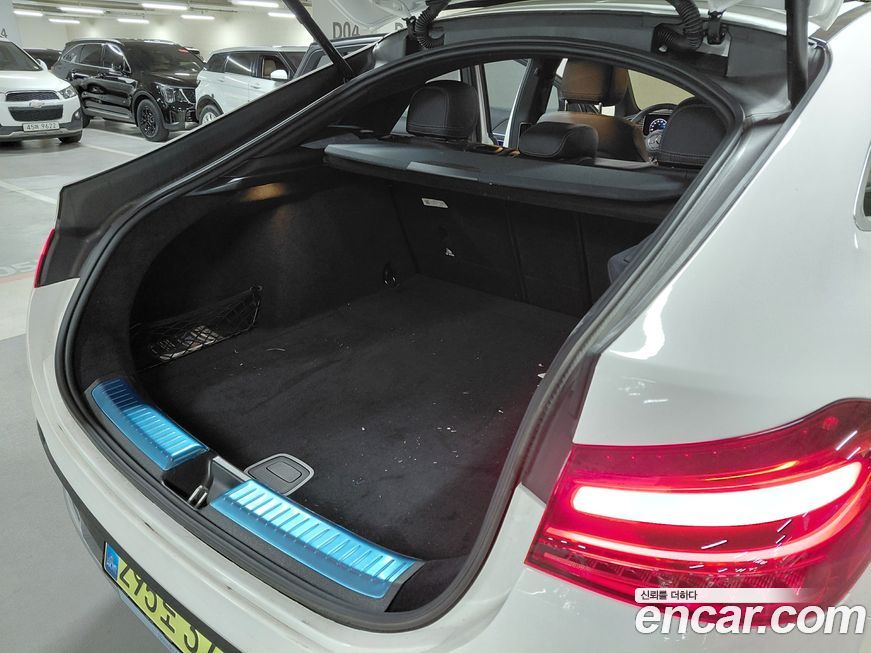 Mercedes-Benz GLE-Class 2025