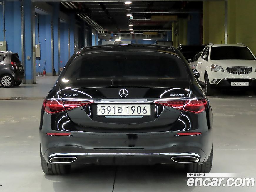Mercedes-Benz S-Class 2025