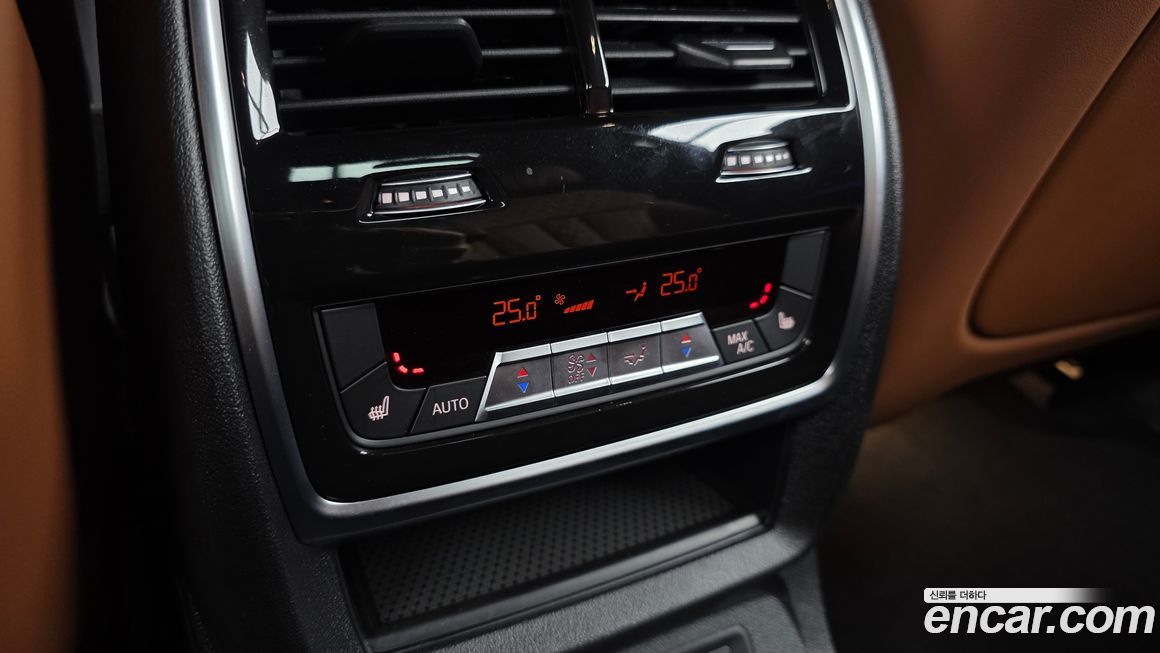 BMW X7 2025