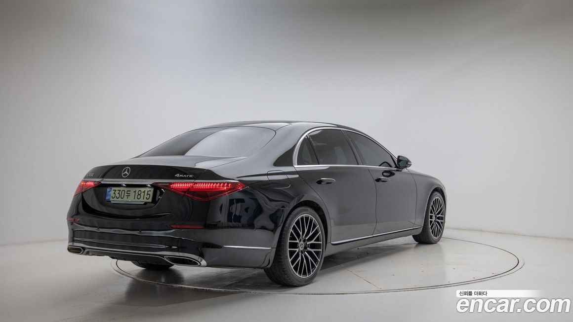 Mercedes-Benz S-Class 2026