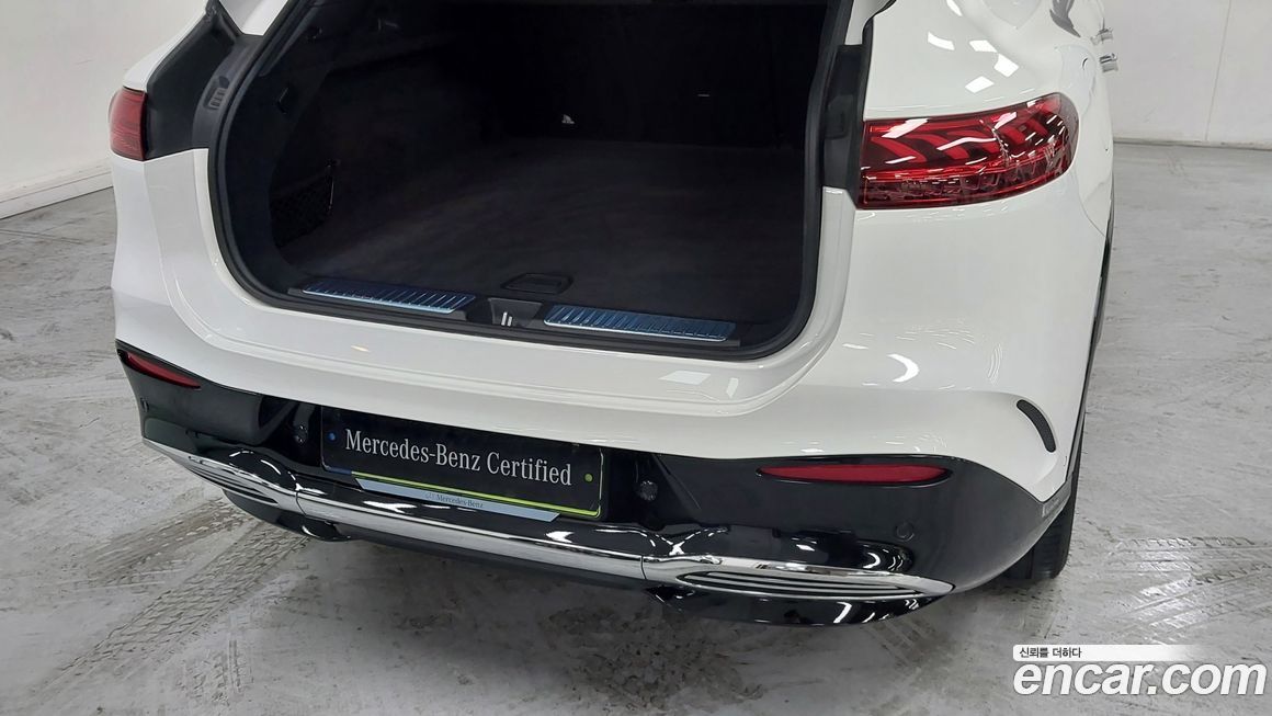 Mercedes-Benz EQS 2024