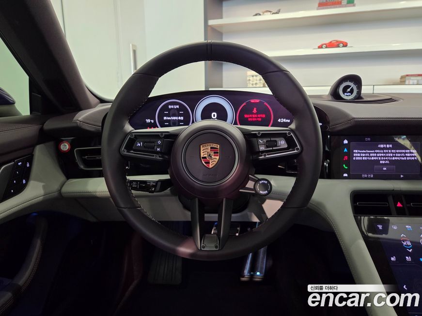 Porsche Taycan 2026