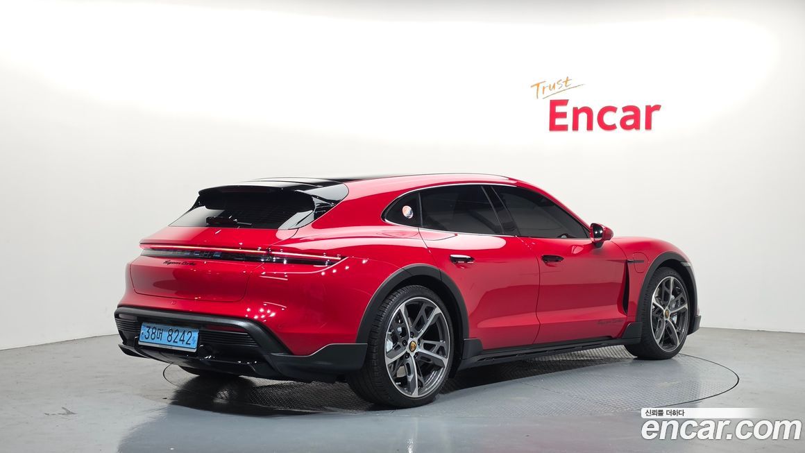 Porsche Taycan 2022