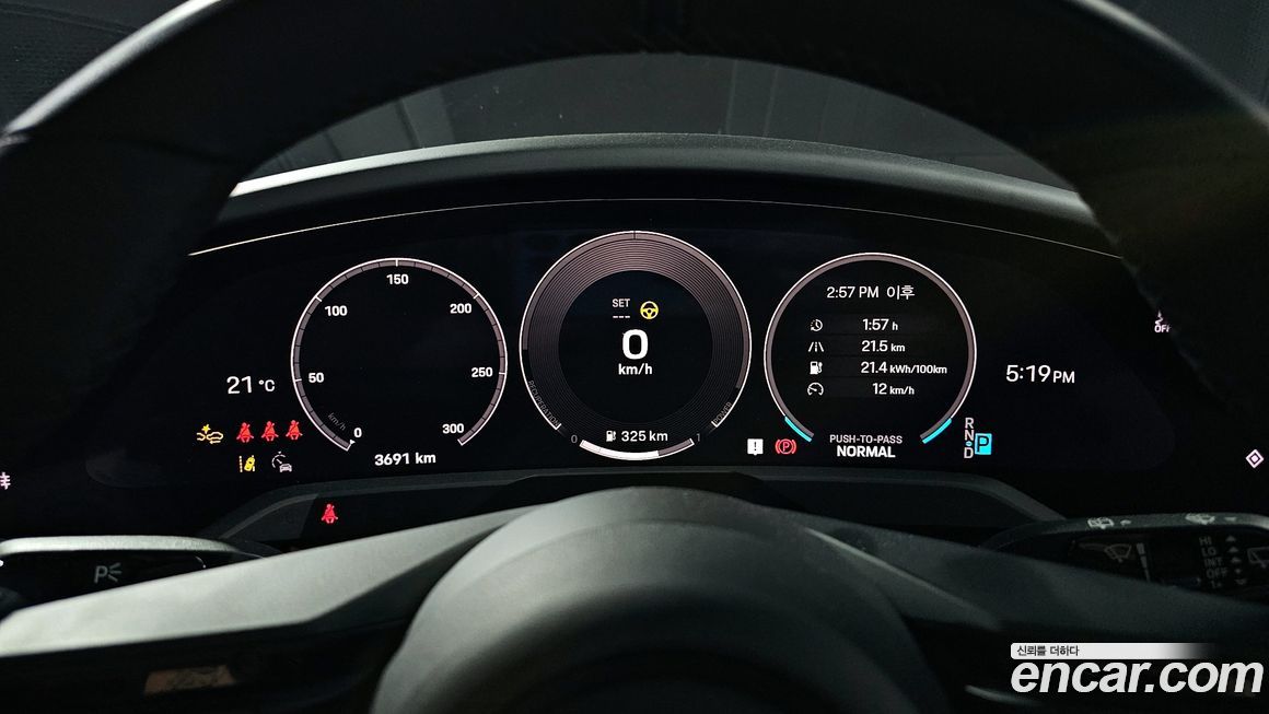 Porsche Taycan 2025