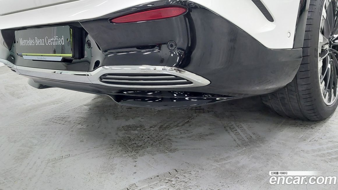Mercedes-Benz EQS 2024