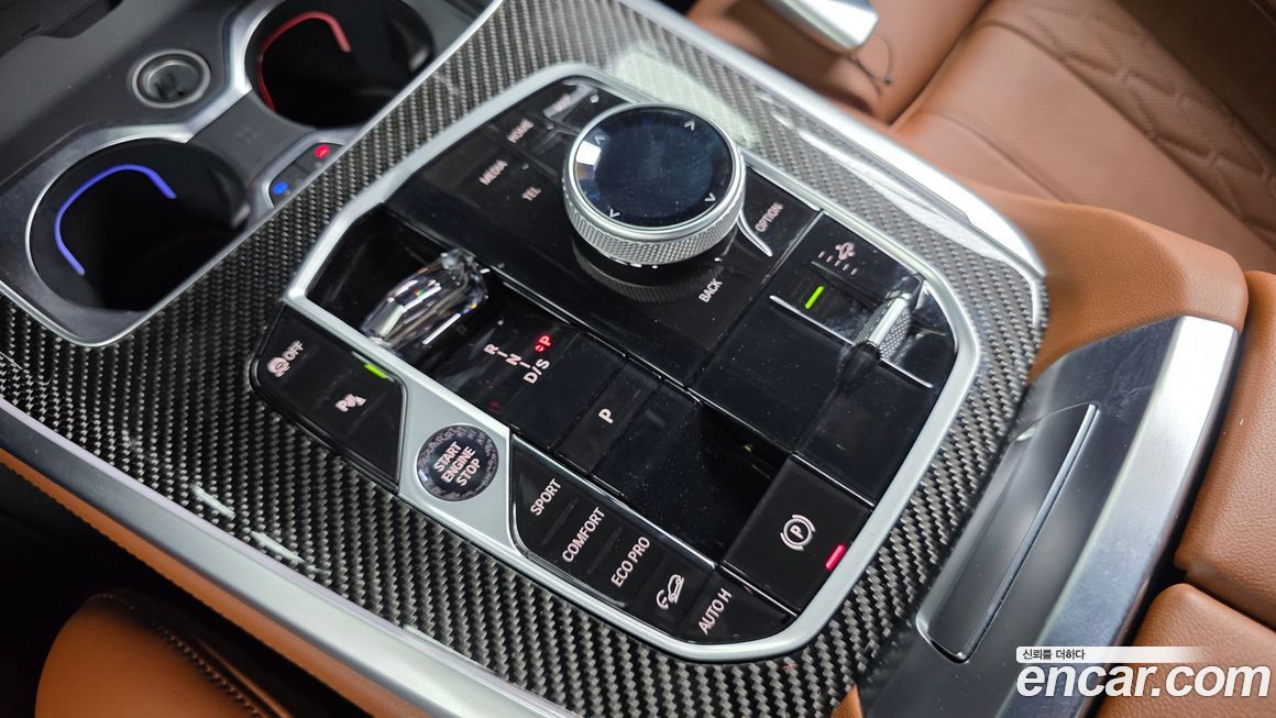 BMW X7 2025
