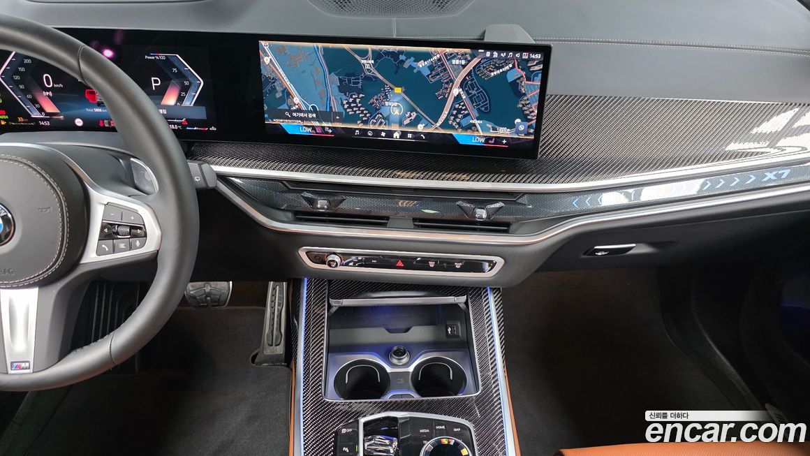 BMW X7 2025