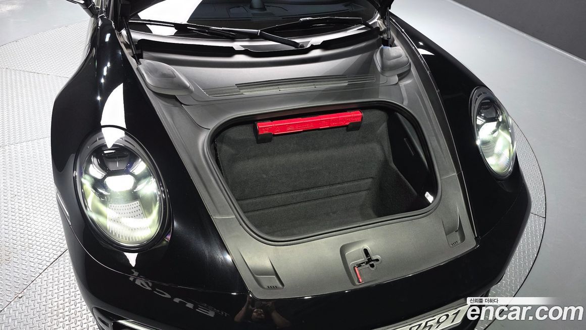 Porsche 911 2023