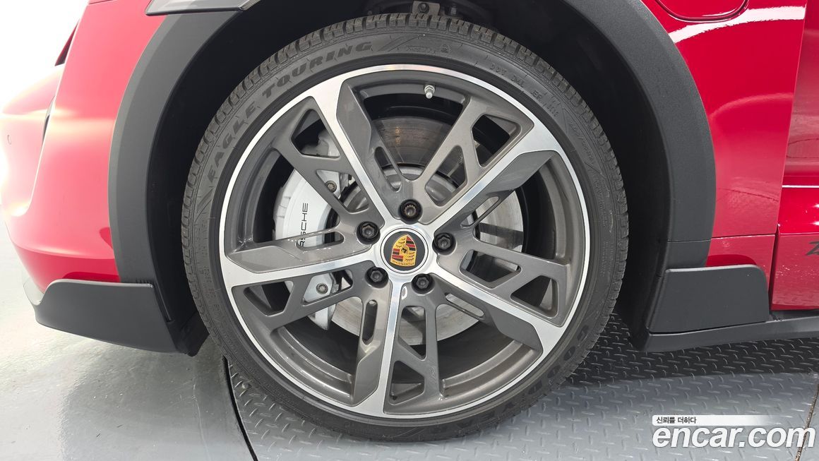 Porsche Taycan 2022