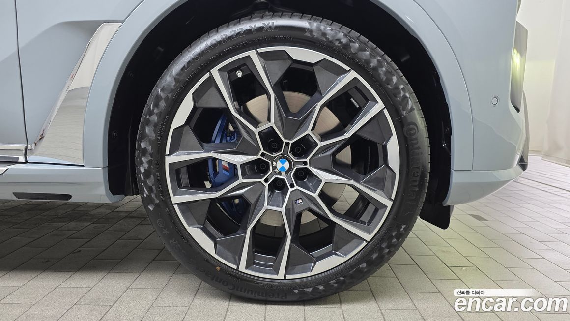 BMW X7 2025
