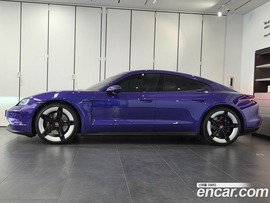 Porsche Taycan 2026