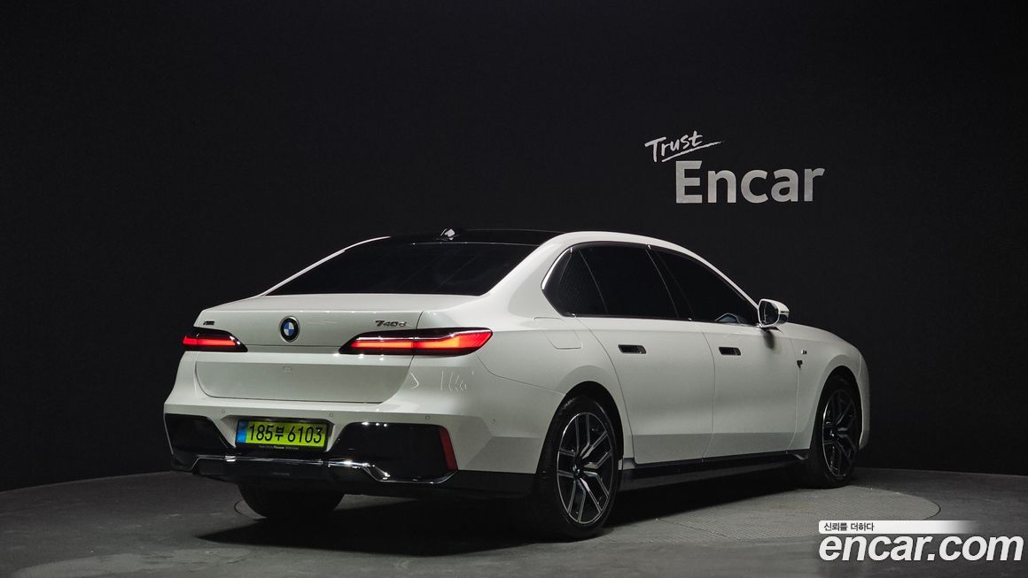 BMW 7-Series 2025