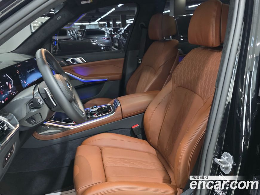 BMW X7 2025
