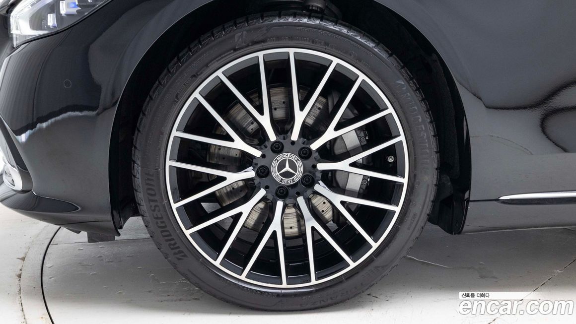 Mercedes-Benz S-Class 2026