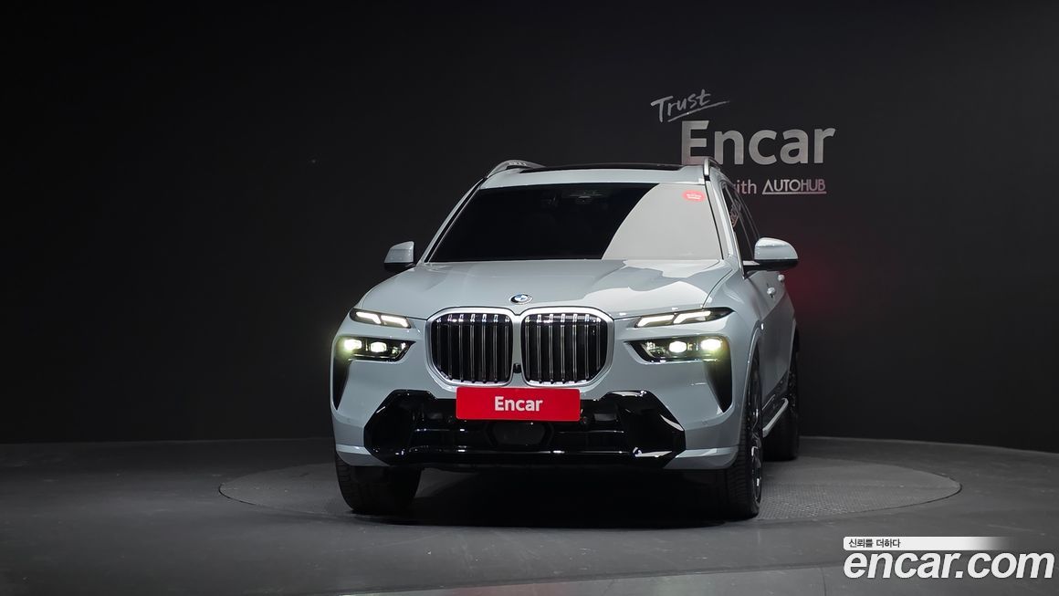 BMW X7 2025