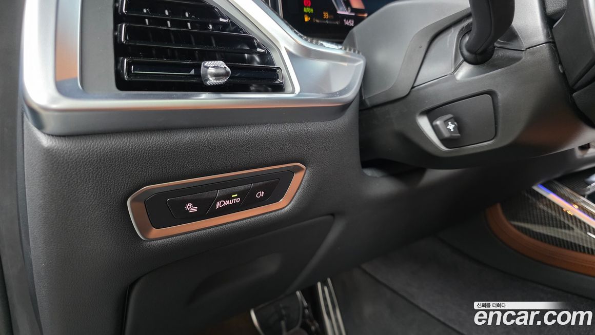 BMW X7 2025