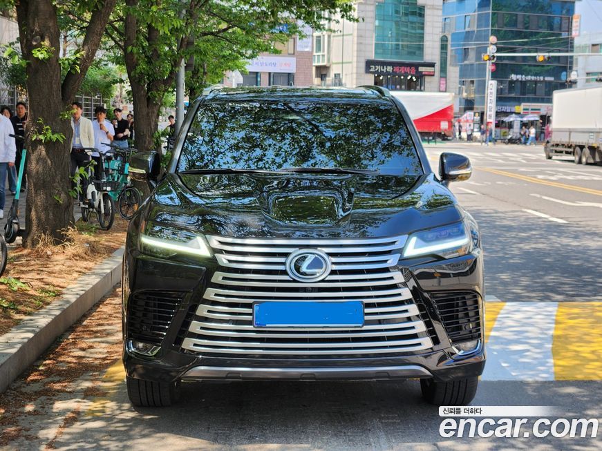 Lexus LX 2025