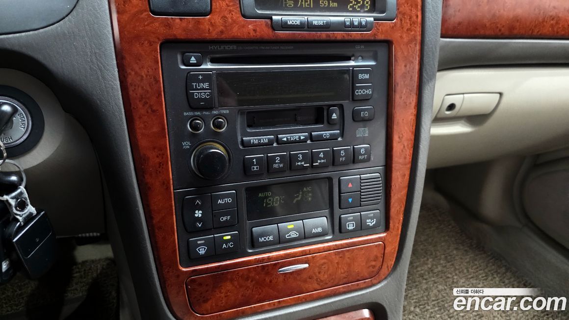 Hyundai Grandeur 2000