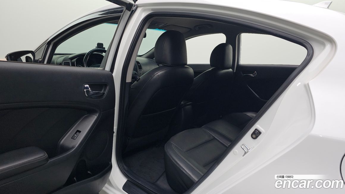 Kia K3 2013