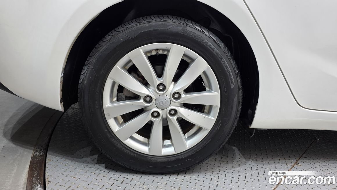 Kia K3 2015