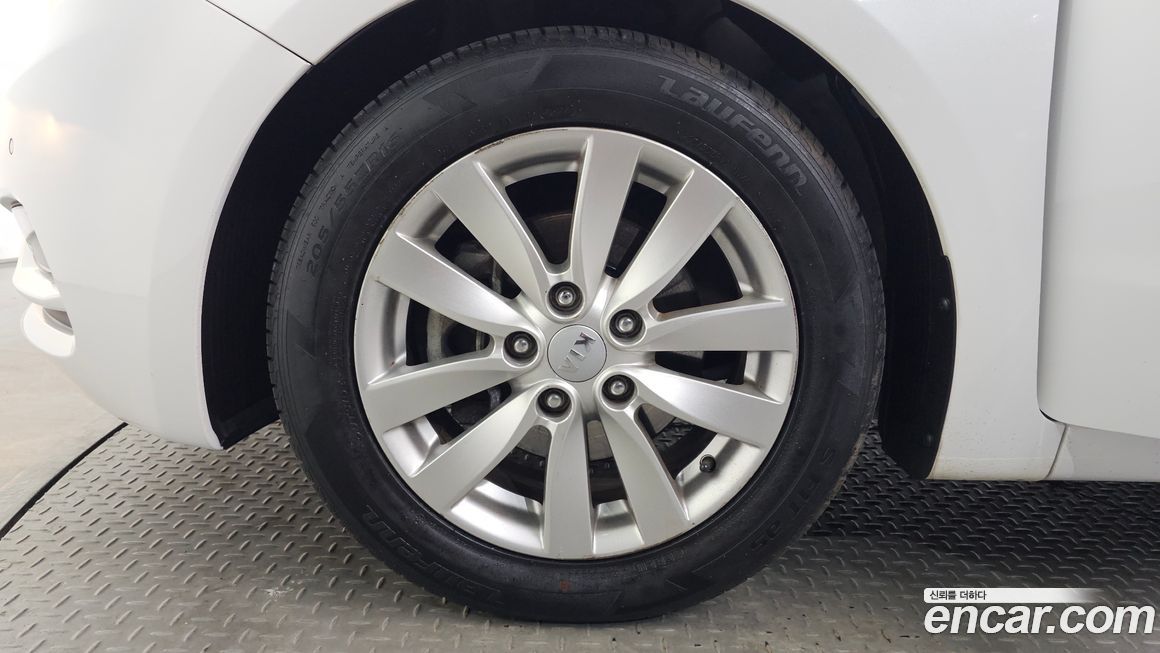 Kia K3 2013