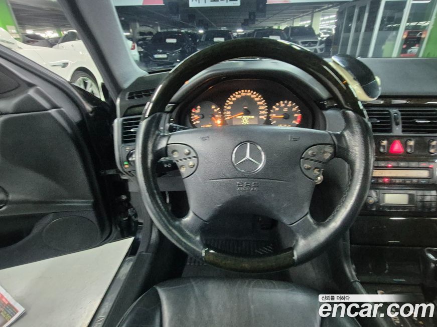 Mercedes-Benz E-Class 2002