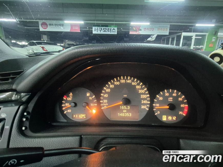 Mercedes-Benz E-Class 2002