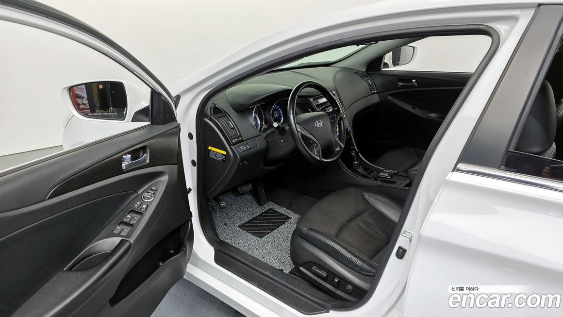 Hyundai Sonata 2013