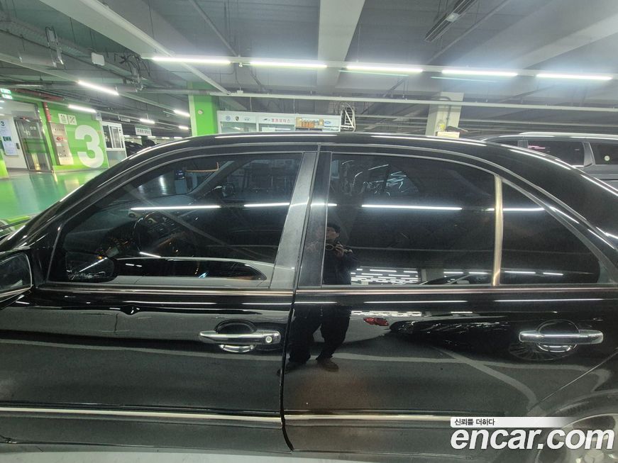 Mercedes-Benz E-Class 2002