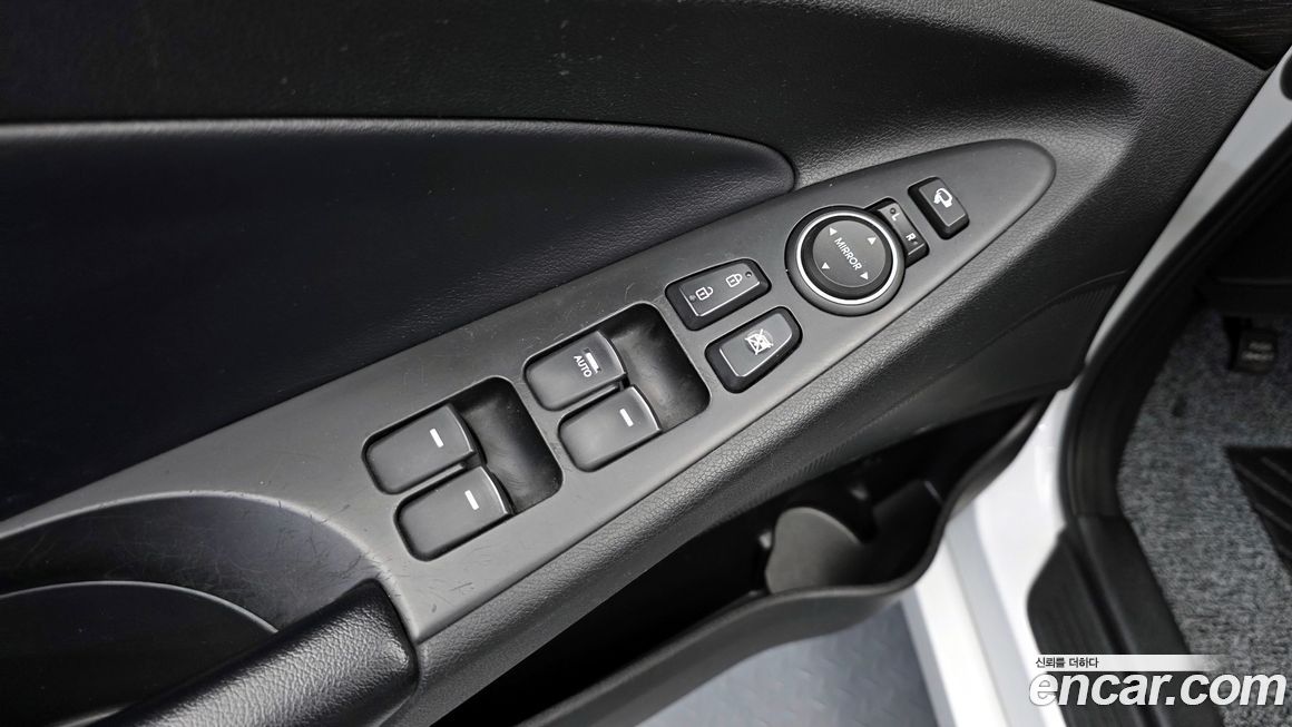 Hyundai Sonata 2013