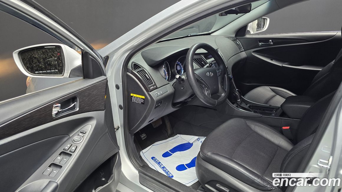 Hyundai Sonata 2013