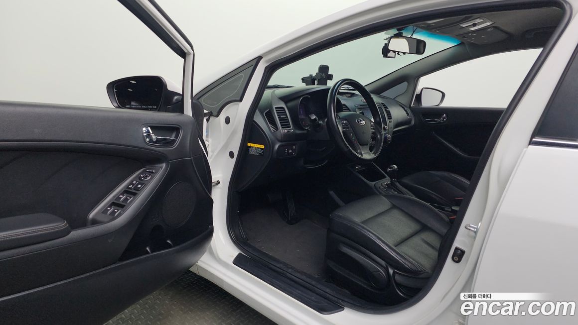 Kia K3 2013