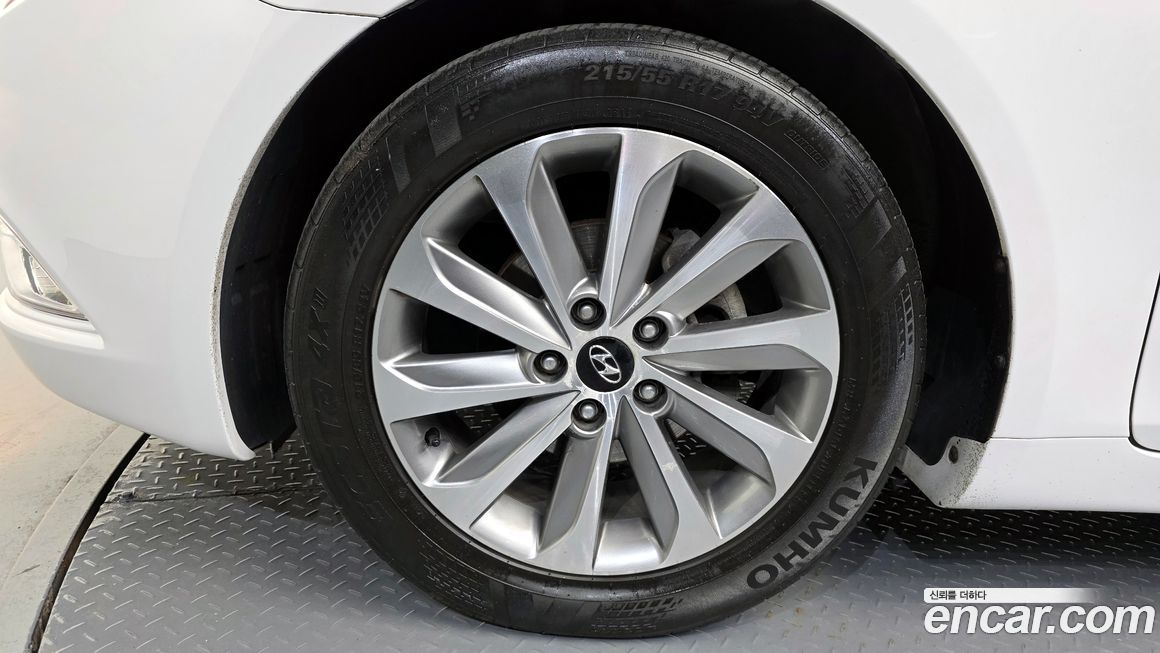 Hyundai Sonata 2013