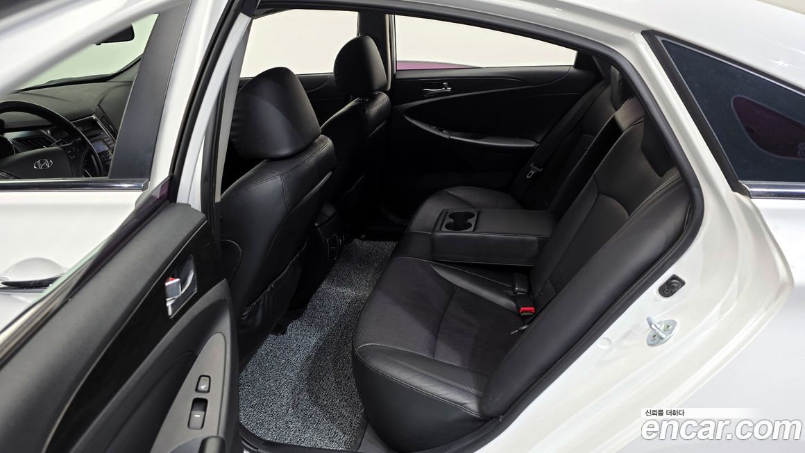 Hyundai Sonata 2013