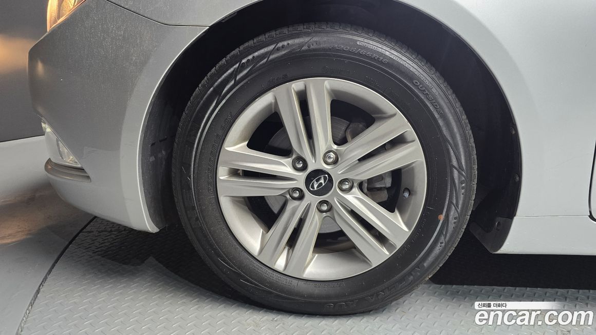 Hyundai Sonata 2013