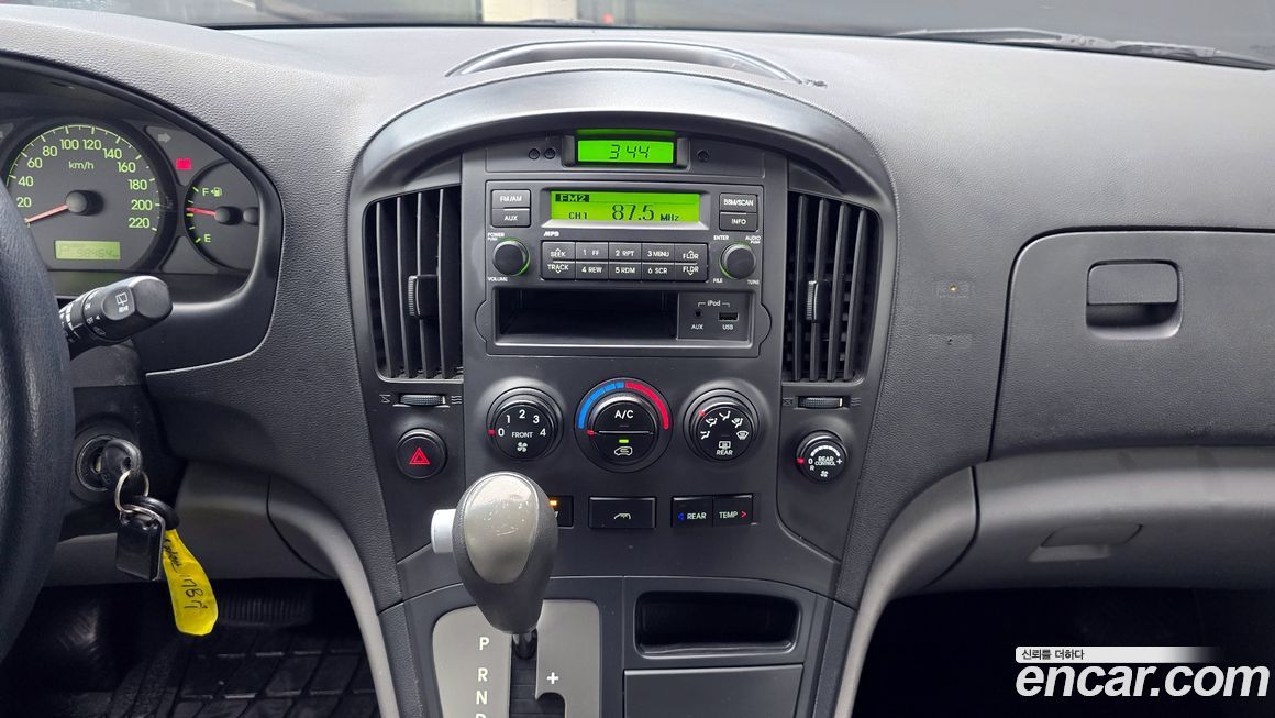 Hyundai Starex 2011