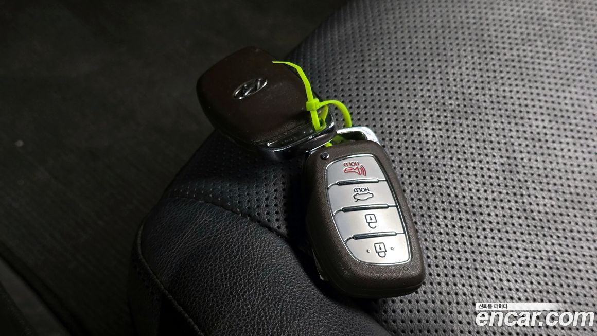 Hyundai AVANTE 2015