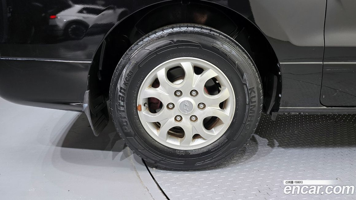 Hyundai Starex 2011