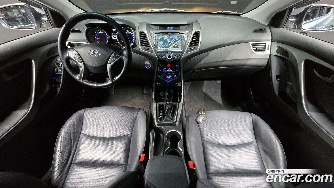 Hyundai AVANTE 2015