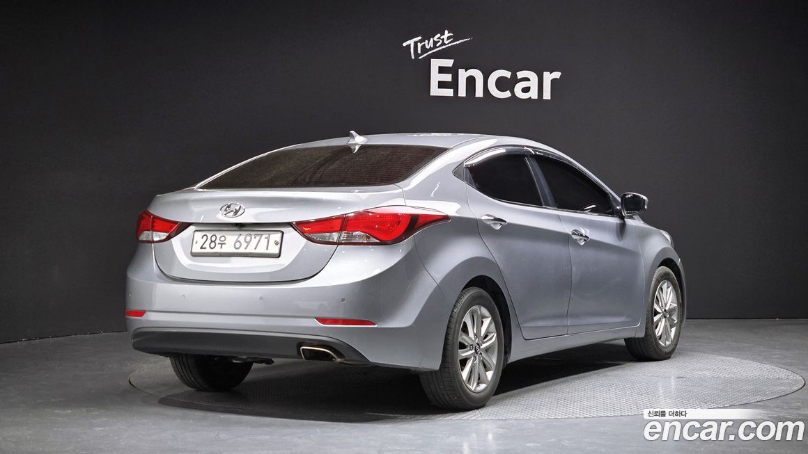 Hyundai AVANTE 2015