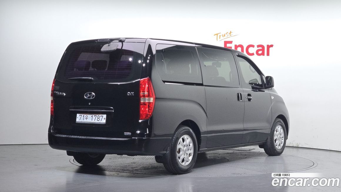 Hyundai Starex 2011