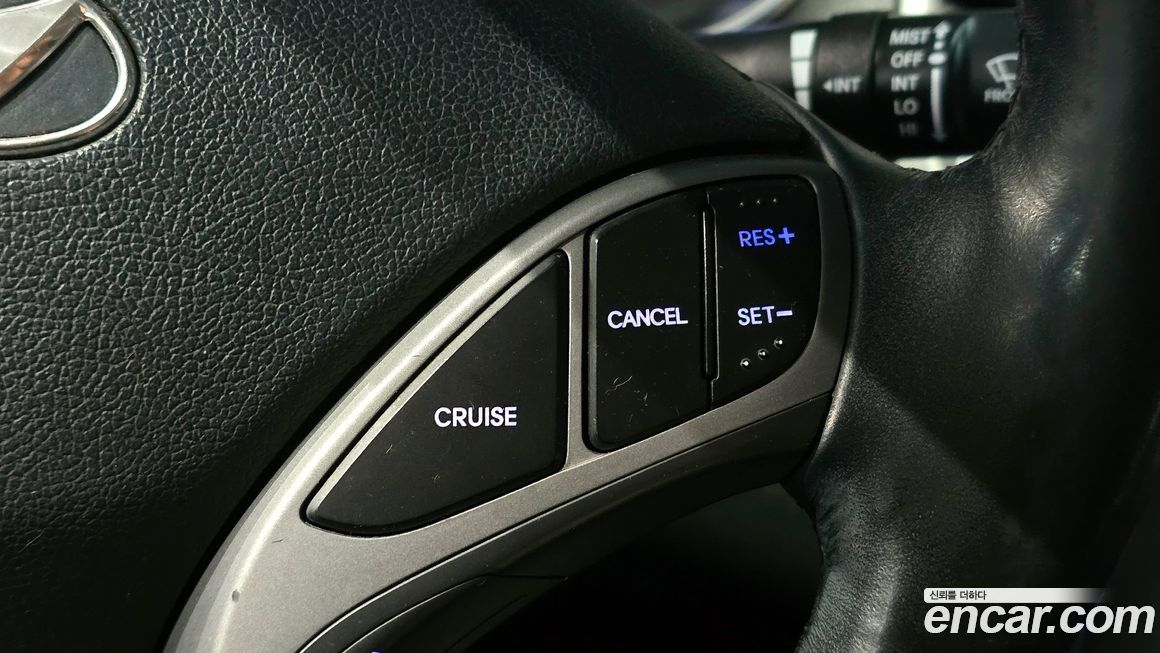 Hyundai AVANTE 2015